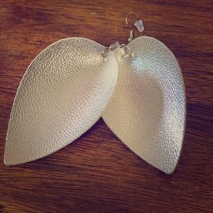 Leather Earrings 💁🏼‍♀️